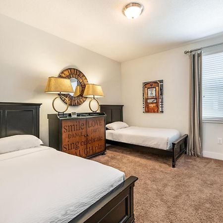Alluring Home By Rentyl With Private Pool Near Disney - 310P Orlando Esterno foto